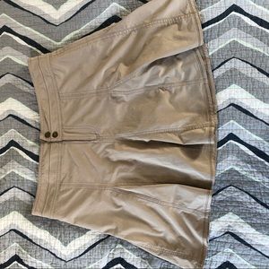 Title Nine active wear skirt Size 8